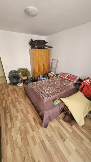 Apartament decomandat cu 3 camere, 53 mp utili, parcare, zona Porii - 7