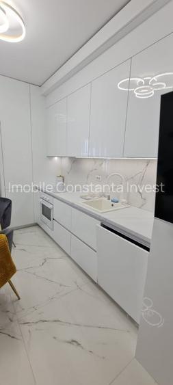 STATIUNEA  MAMAIA  -  2 CAMERE  PRIMUL  RAND  LA  MARE  MOBILAT  UTILAT  LUX - 11