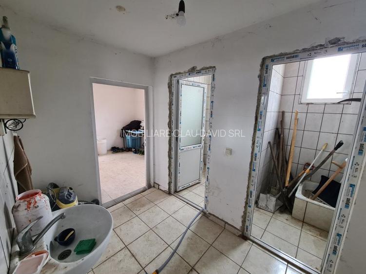 Oportunitate Unica: Teren Intravilan cu Hală de productie și Casă Modernă - 8