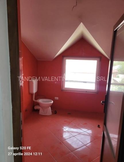 Chitila Centru ,Vila 6 camere - 10