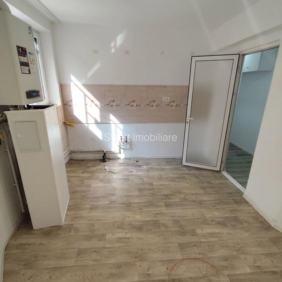 Spatiu comercial ( apt.3 camere) / Zona City Mall - 6