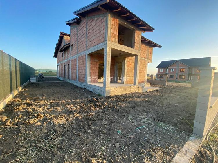 Duplex cu 4 camere, design deosebit, Comision 0% - 13