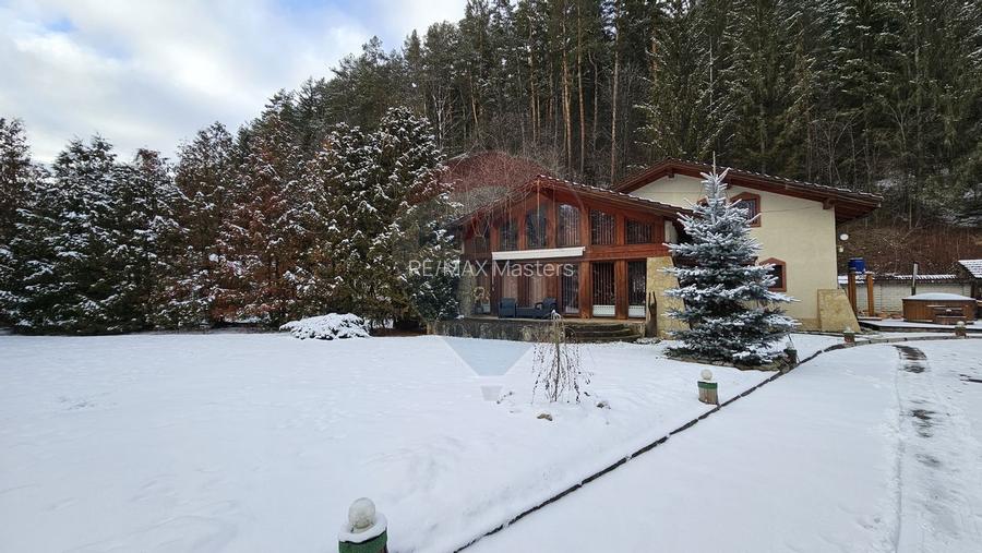 Vilă de lux cu 4 camere de vânzare în Câmpulung Moldovenesc, Suceava - 39