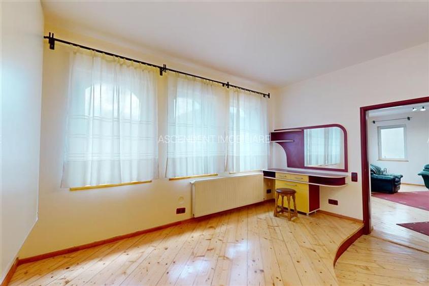 Volum arhitectural remarcabil:Sediu firma, Clinica,Investitie,Rezidenta,Centru C - 25