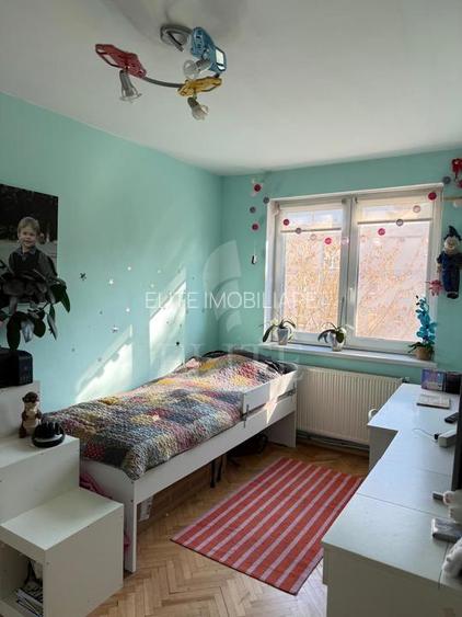 Apartament 3 camere în zona STRAZII SCARISOARA - 3