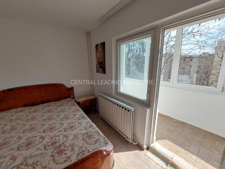 Vitan Mall strada Rarau - 18