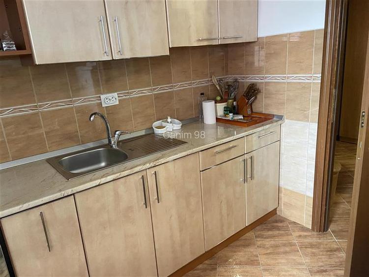 Apartament 2 camere , zona strada Mare a Unirii, et 3 4 , decomandat, 65 mp , bl - 11