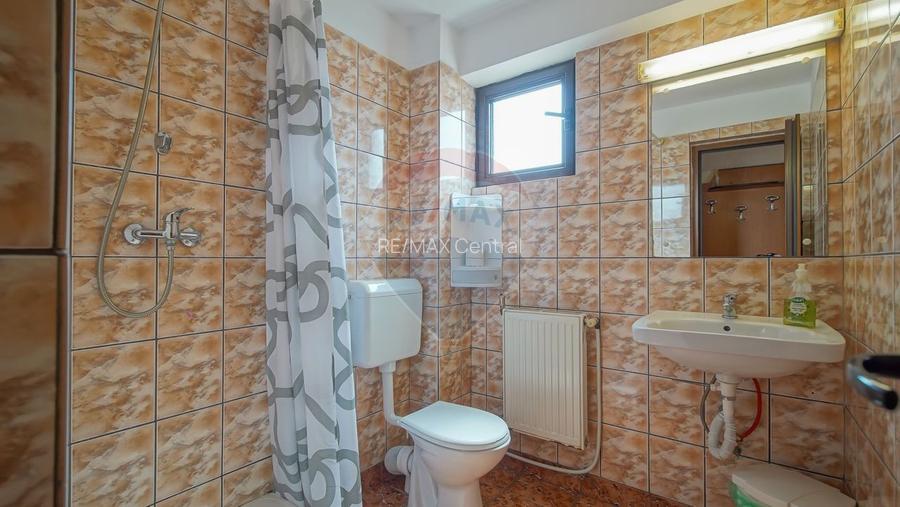 Comision 0 %! Pensiune cu 12 camere de vânzare, str. De Mijloc! - 12