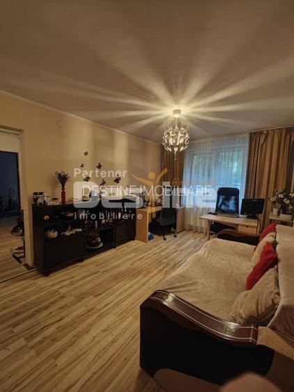 Bârcǎ | 3 camere | 64mp | centrala proprie | loc parcare | 120.000 euro - 3