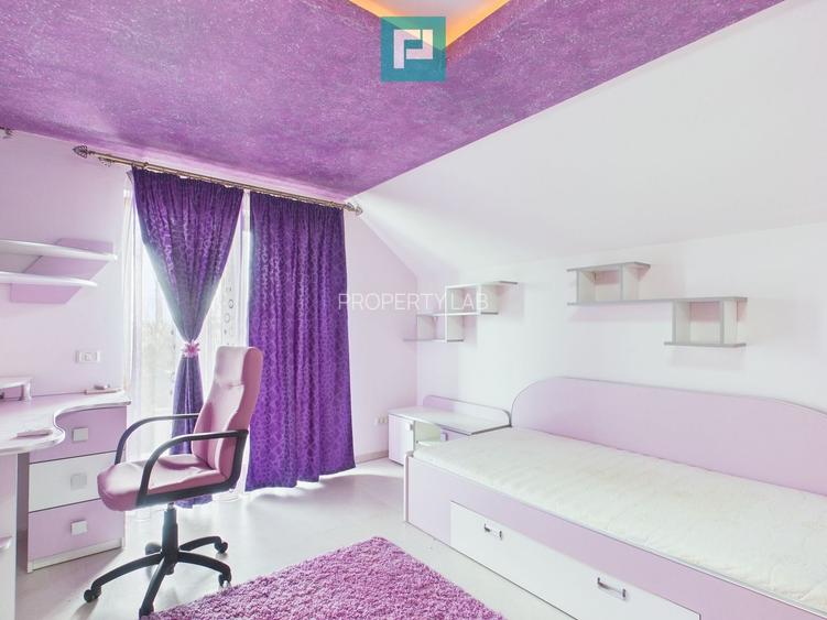 Casă spațioasă în Sântana - 23