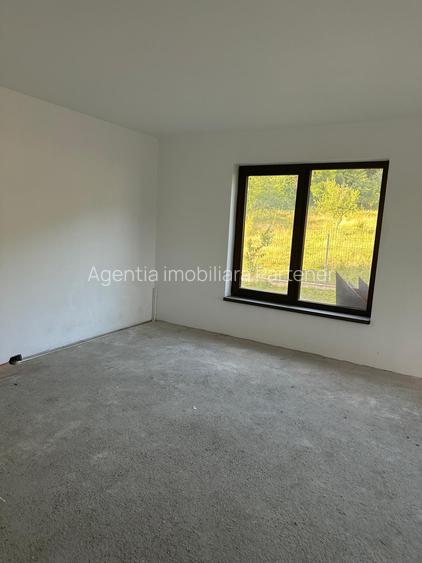 Casa P+E, teren 6.900 mp, sat Barbatesti / com Cocu /jud Arges - 7