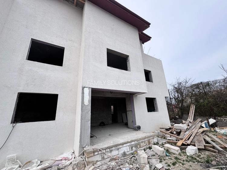 Promotie Casa P+1+M. 5 cam. Util 185mp. Teren 120mp - 2