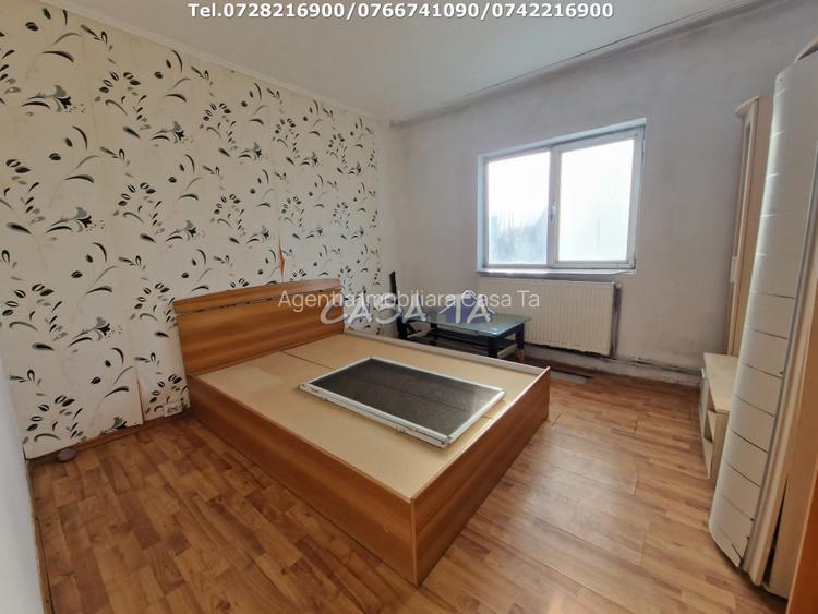 Apartament 3 camere ,situat in Rovinari, Str. 22 Decembrie 1989 - 3