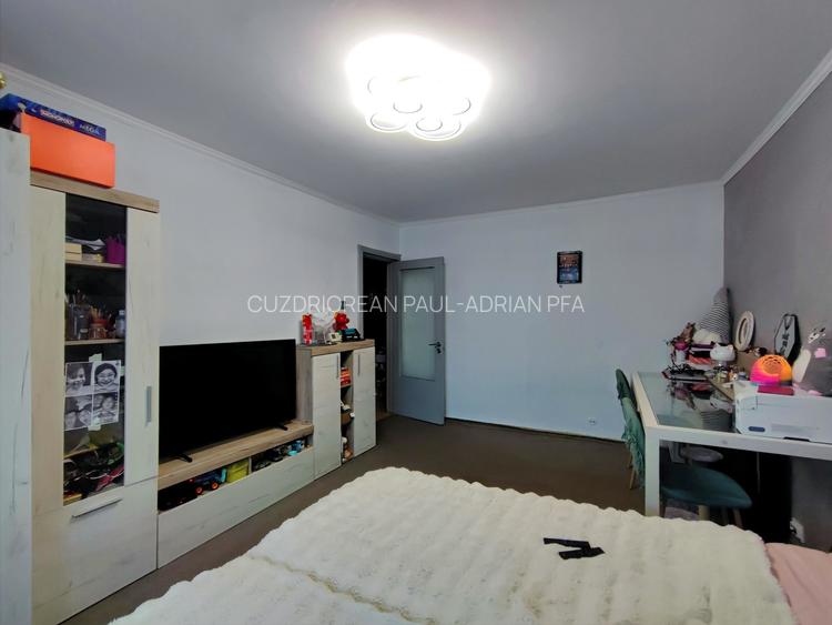 Apartament 3 camere de vanzare in zona City Park Mall, comision % - 4