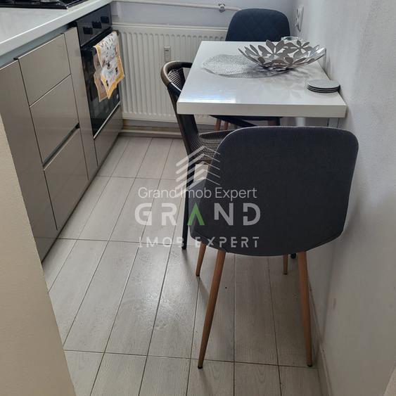 Garsonieră 30 mp | decomandată | modernă | balcon închis | P-ța Cipariu - 10