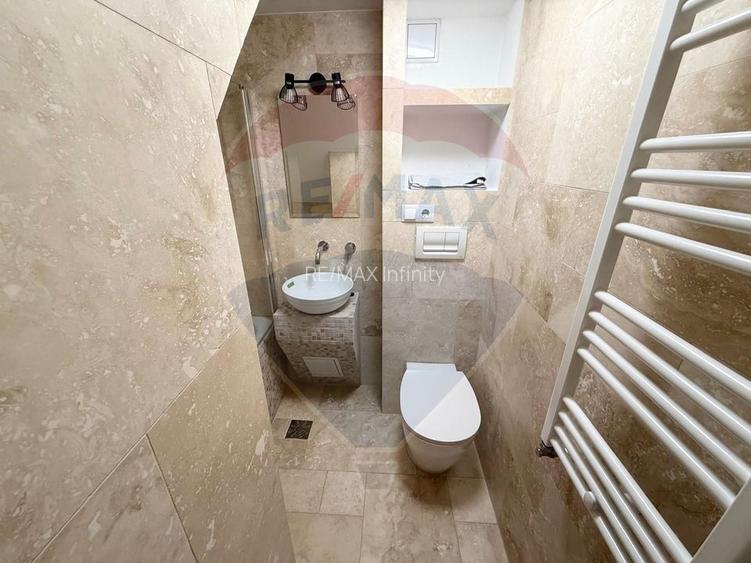 Apartament 4 camere, pe 2 niveluri si curte comuna în Centru - 21