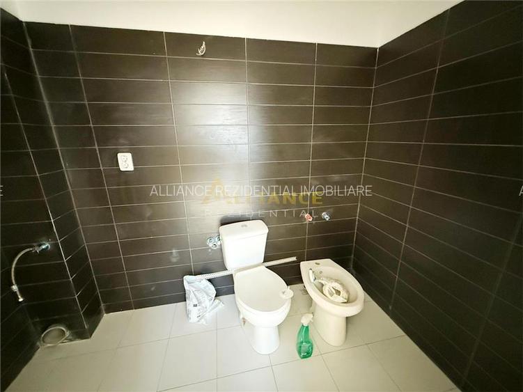 Duplex / 6 Camere / 3 Bai / Teren 250 mp - 6