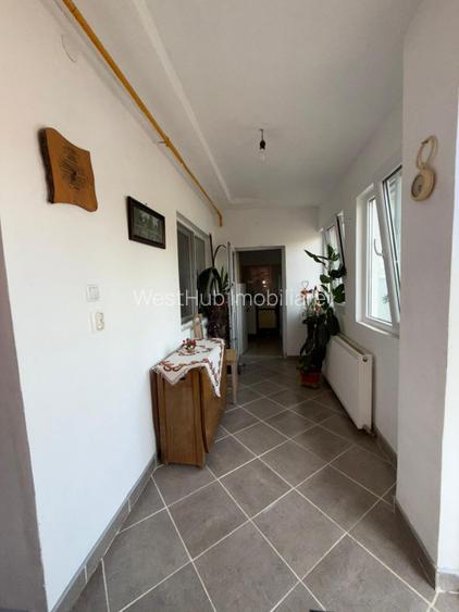 Casa cu trei camere avand 90mp suprafata utila, 1.200 mp teren, in zona Mehala - 9