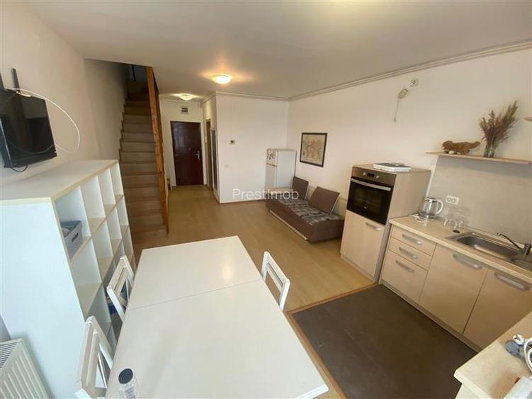 Apartament de inchiriat in zona 7 noiembrie - 2