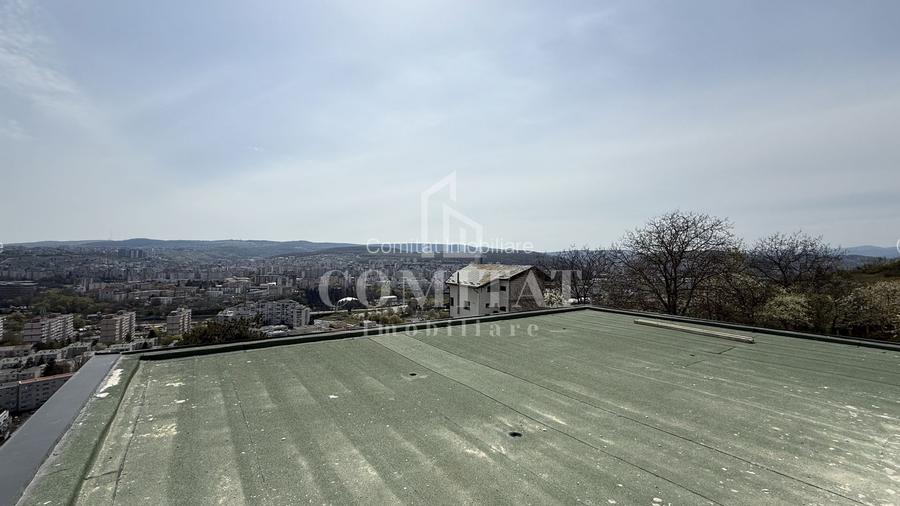 Casă generoasă cu panoramă și 256 mp terasă circulabilă - 14