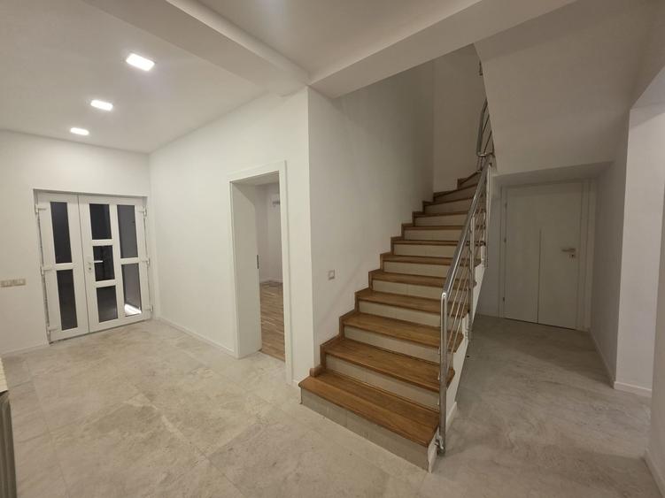 Casa individuala | renovată 2026 | curte 800 mp | Iancu Nicolae