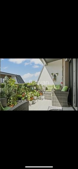 Apartament de închiriat doar termen lung,  2 camere  complet utilat mobilat  - 12