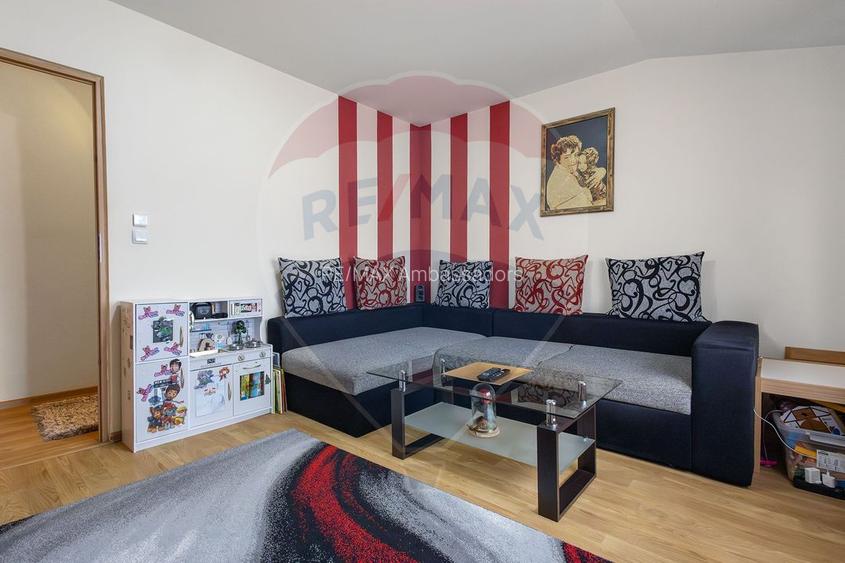 Apartament cu 3 camere de vânzare în zona Dambovita - 8