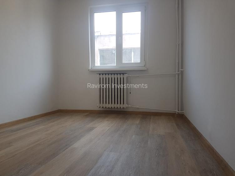 Garsoniera confort trei, etaj unu, renovata, in bloc de garsoniere, libera - 4