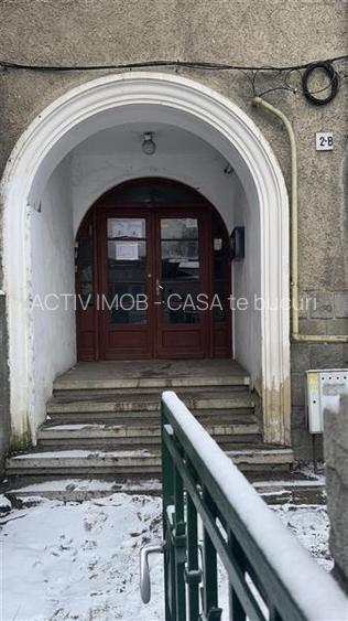 3 Camere, Eroii Revolutiei, Locuinta sau Birou, Centrala proprie, Parcare, 2 min - 18