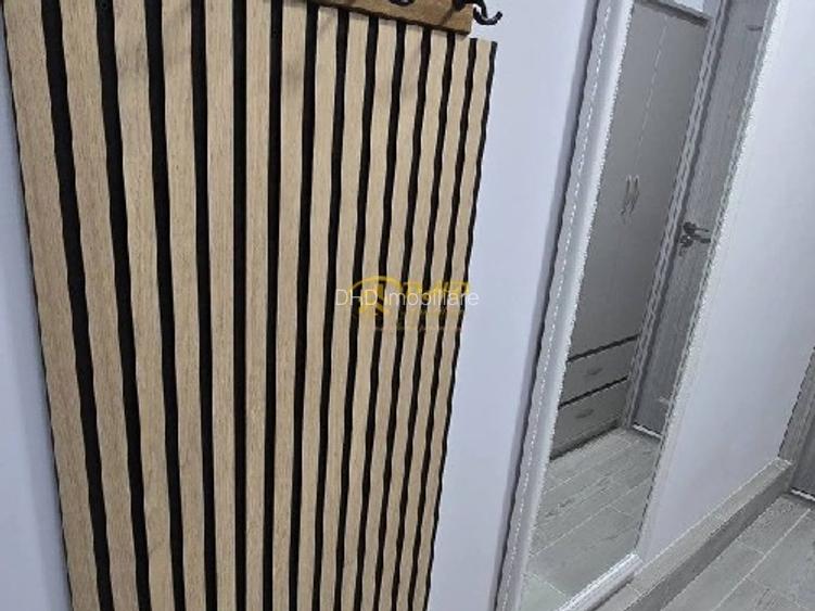 Garsoniera, Piata Unirii. - 7