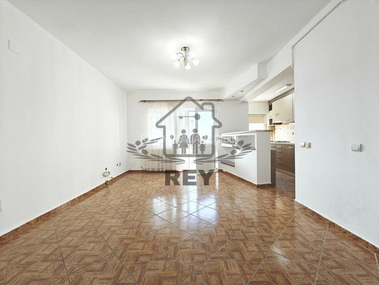 Apartament 4 camere cu garaj zona Strand- V.Aurie - 21