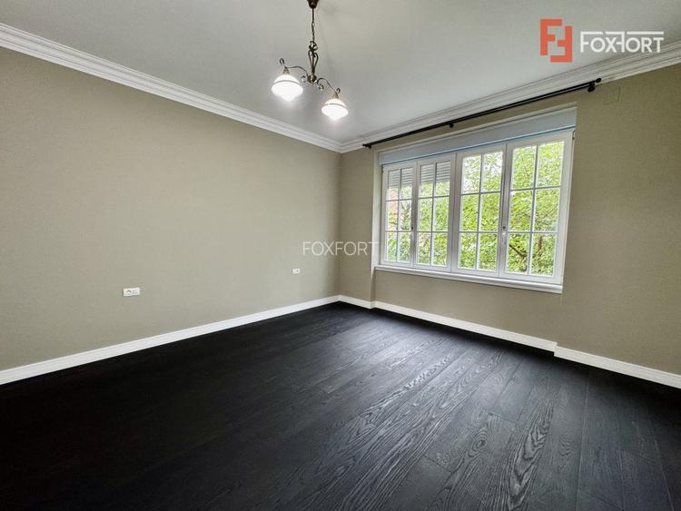 Apartament deosebit, 3 camere, zona Central – Bld. C.D. Loga - 13