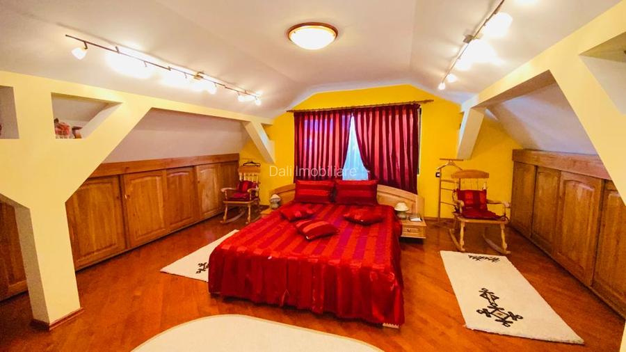 Casă de vânzare în centrul Hălchiu - 6
