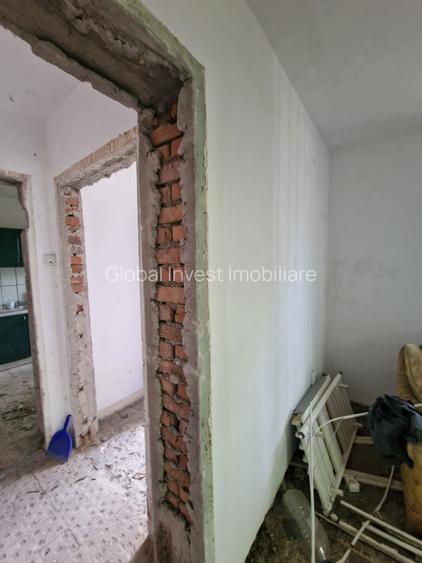 Eforie Sud- Casa P+1 caramida, 4 camere, teren 200mp- 120.000euro - 30