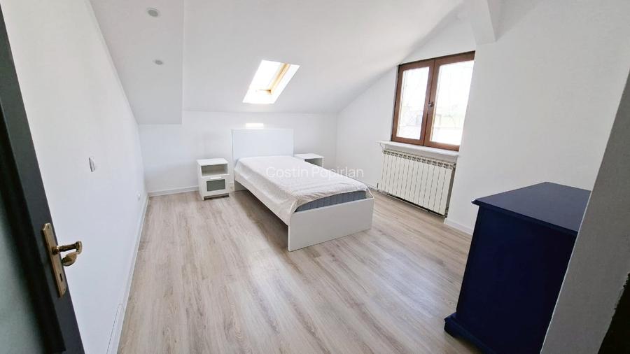 zona Dorobanti, mansardă 150 mp (3/3), living 71 mp cu șemineu, 2 dormitoare - 6