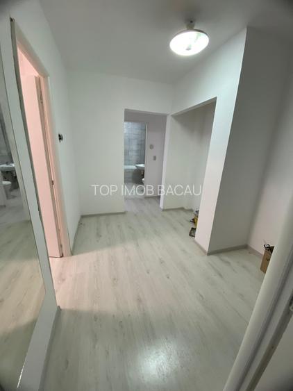 2 decomandate ETAJ 3, RENOVAT, zona Nord - 4