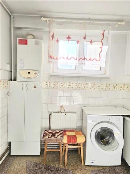 Apartament 3 camere, zona Astra - 7