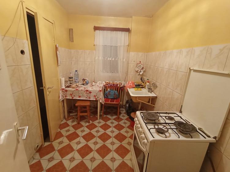 Apartament 3 camere Cantemir, etaj 2! Ideal pentru renovare! - 11
