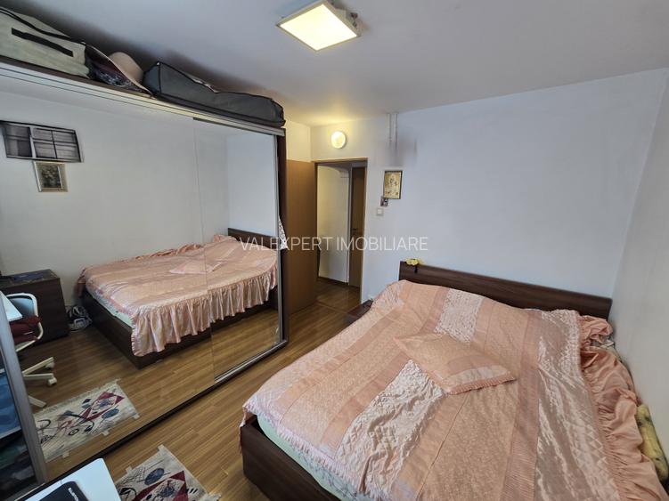 Ap. 2cam,dec,renovat total,et.5,bl.reabilitat,1 min distanta metrou. - 2