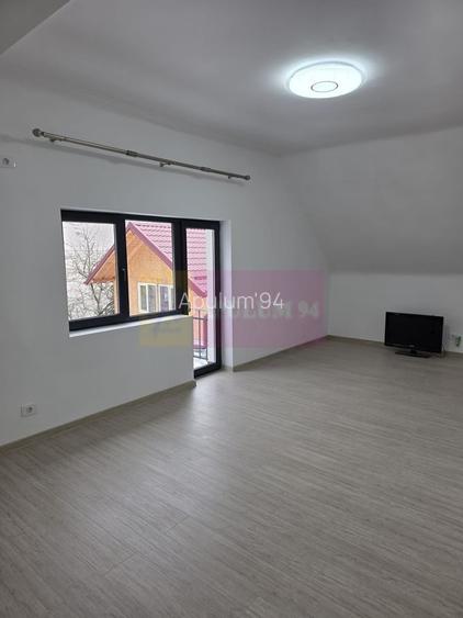 Vila de vanzare cu 6 camere in Sinaia - 19