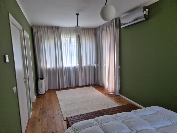 Vila moderna si eleganta in Otopeni, curte amenajata si terase generoase - 8