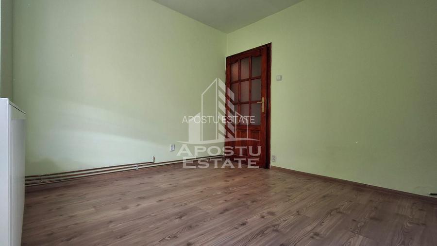 Apartament 3 camere la parter – ideal locuinta sau afacere, - 1