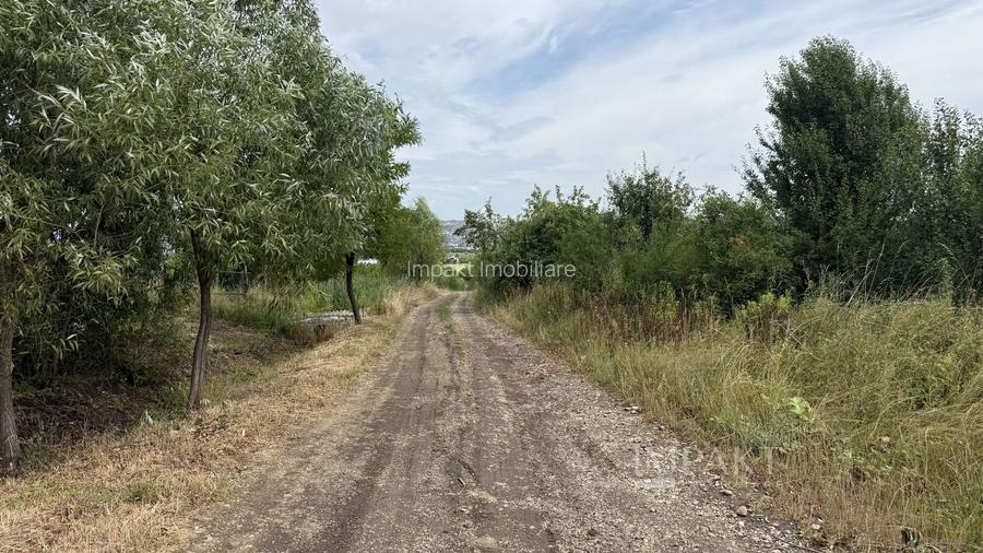 Teren intravilan 1306mp ideal pentru investitie in Sopor - 2