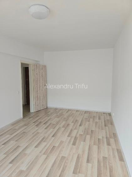 Apartament renovat total decomandat - 6