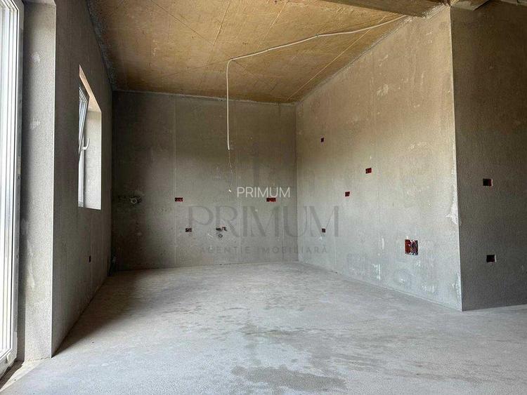 Duplex pe parter - toate utilitatile - zona foarte buna - 3