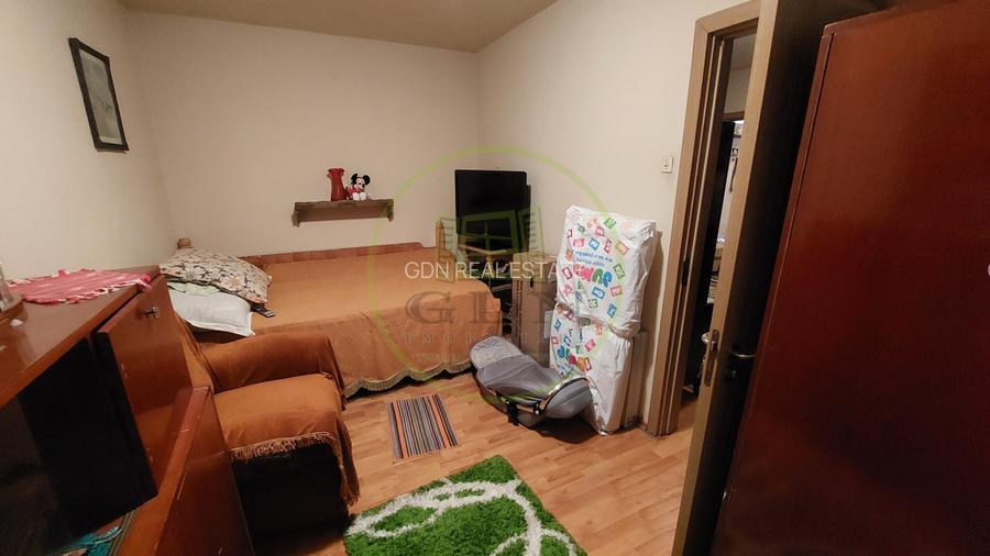 Apartament doua camere semidecomandat, parter, Craiovita zona Scoala 34 - 2