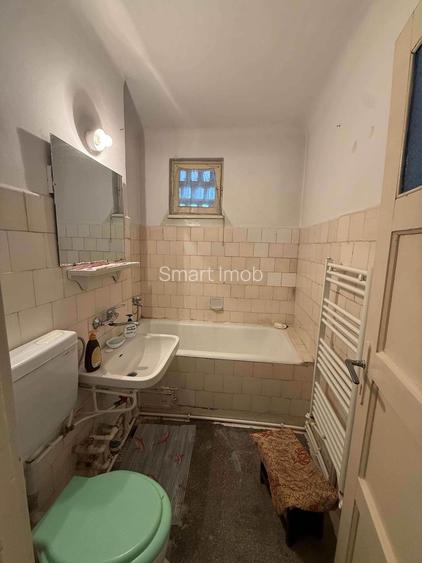 De vânzare apartament 2 camere ZONA CENTRALA - 3