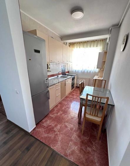 Apartament de 65 mp utili ,etaj intermediar - 3