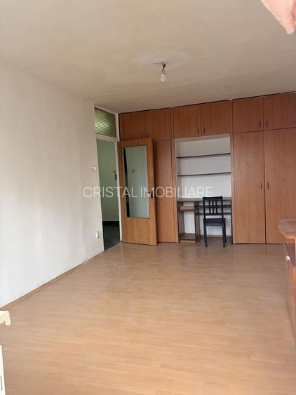 Garsonieră decomandată parțial mobilată, pet friendly, 40 mp, lângă Mall Vitan - 2