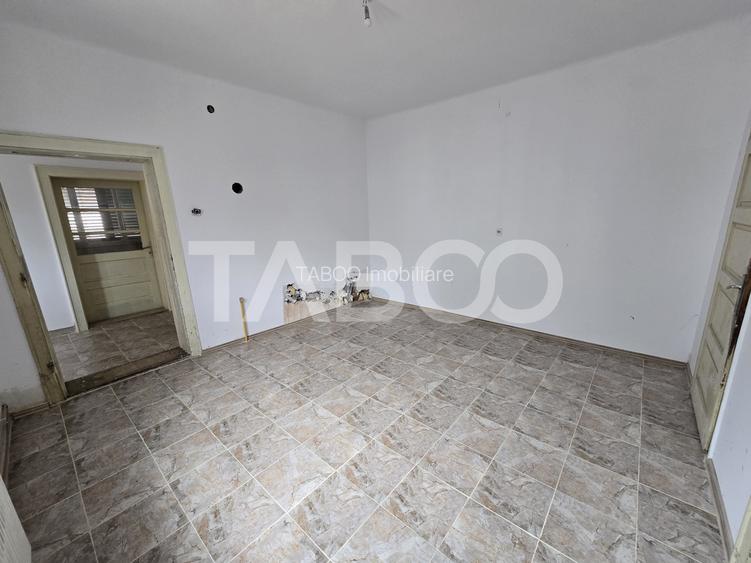 Casa de vanzare teren 412 mp garaj Terezian Sibiu COMISION 0 - 27